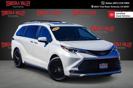 2023 Toyota Sienna Platinum 7 Passenger