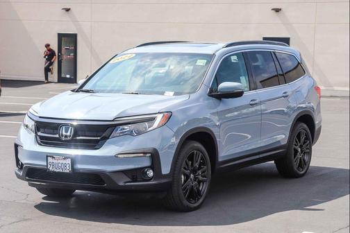 Gray 2022 Honda Pilot AWD Special Edition