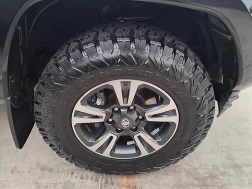 2019 Toyota Tacoma TRD Sport