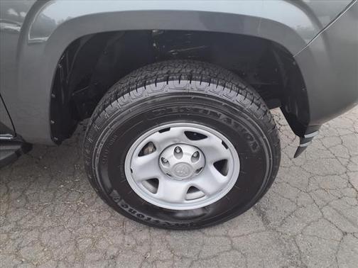 2023 Toyota Tacoma SR