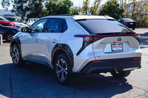 2024 Toyota bZ4X XLE