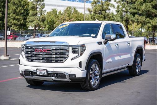 White Frost Tricoat 2024 GMC Sierra 1500 Denali