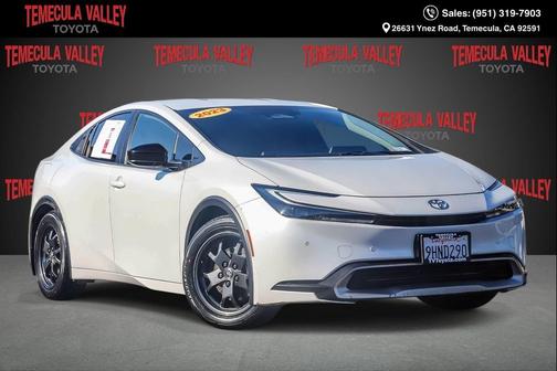 White 2023 Toyota Prius Prime SE