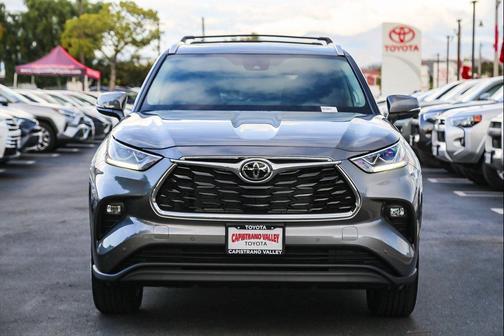 2026 Toyota Highlander Hybrid Limited