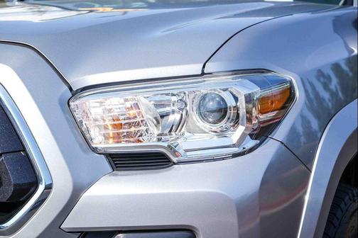 Silver Sky Metallic 2021 Toyota Tacoma SR5