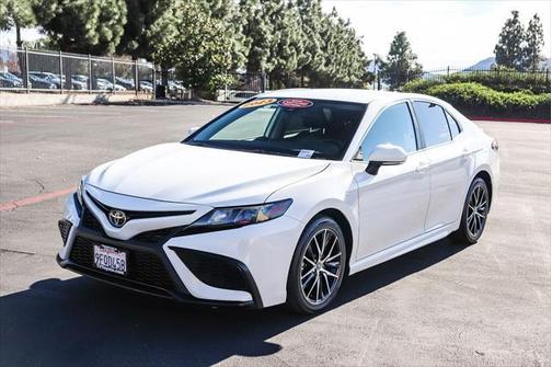 2023 Toyota Camry SE