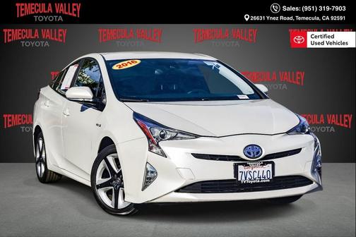 2016 Toyota Prius Three Touring