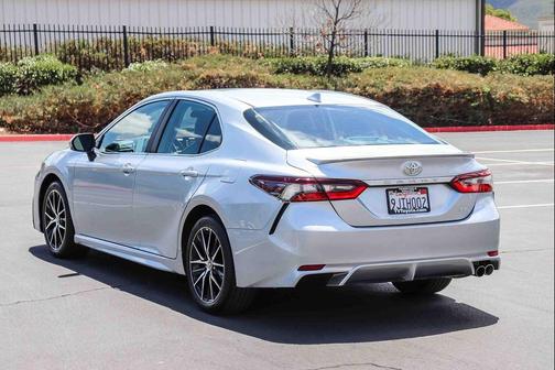 Celestial Silver Metallic 2024 Toyota Camry SE