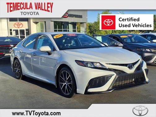 2022 Toyota Camry SE