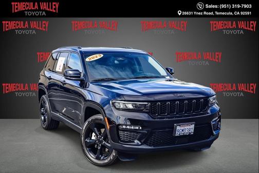 Diamond Black Crystal Pearlcoat 2023 Jeep Grand Cherokee Limited