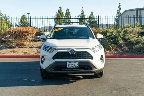 Super White 2021 Toyota RAV4 Hybrid XLE
