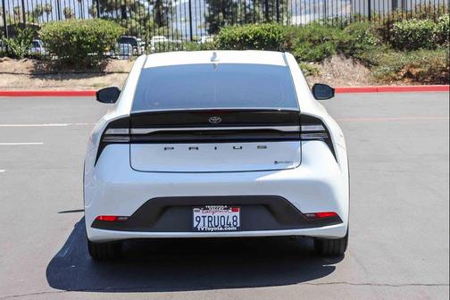 White 2025 Toyota Prius Plug-In Hybrid SE