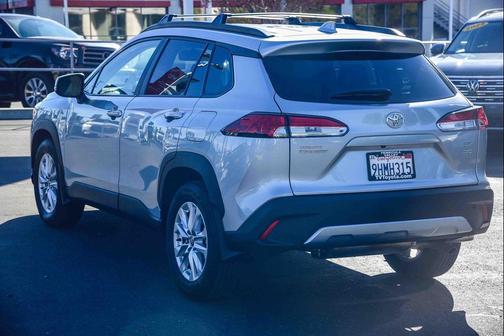 2023 Toyota Corolla Cross LE