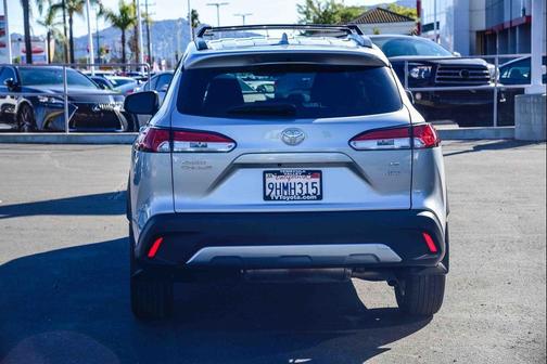 2023 Toyota Corolla Cross LE