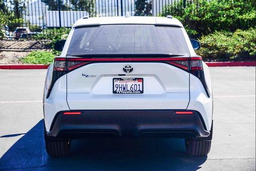 2023 Toyota bZ4X XLE