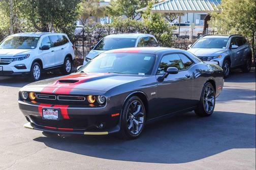 Granite Pearlcoat 2019 Dodge Challenger R/T