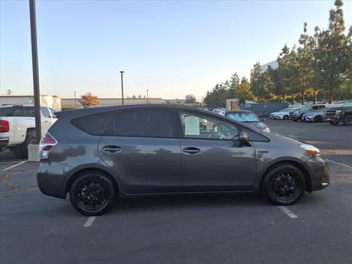 2016 Toyota Prius v Two