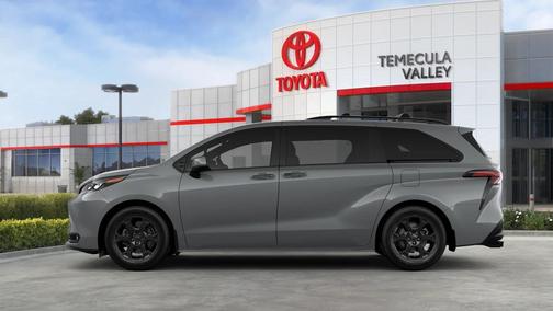 2025 Toyota Sienna Woodland Edition