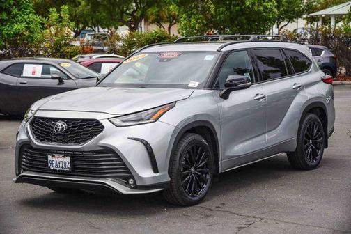 2023 Toyota Highlander XSE
