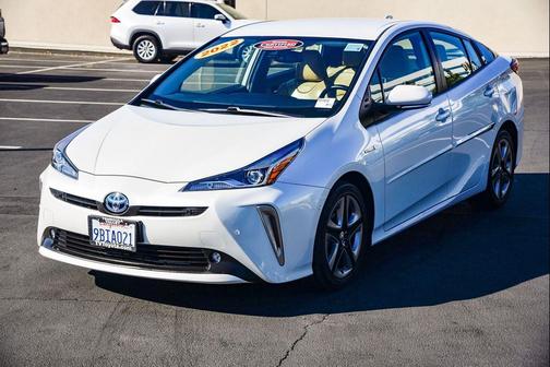 2022 Toyota Prius XLE