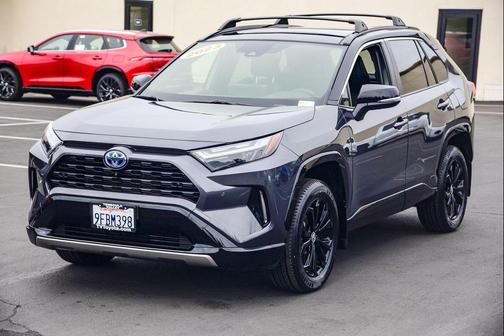 2023 Toyota RAV4 Hybrid SE