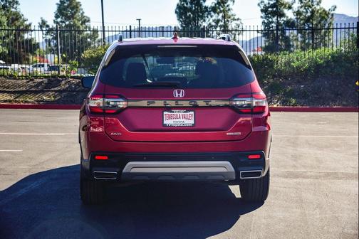 2024 Honda Pilot Touring 8-Passenger