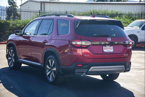 2024 Honda Pilot Touring 8-Passenger