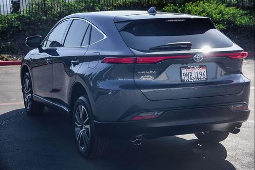 2023 Toyota Venza LE