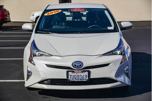 2016 Toyota Prius Four Touring