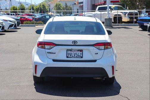 Ice Cap 2025 Toyota Corolla LE