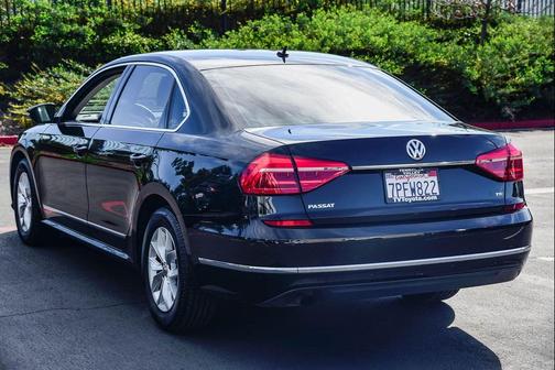 2016 Volkswagen Passat 1.8T S