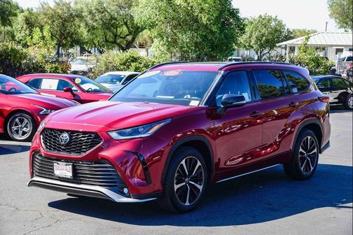 2021 Toyota Highlander XSE