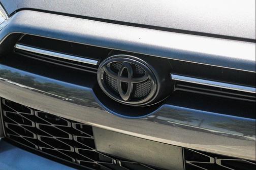 Magnetic Gray Metallic 2023 Toyota 4Runner SR5