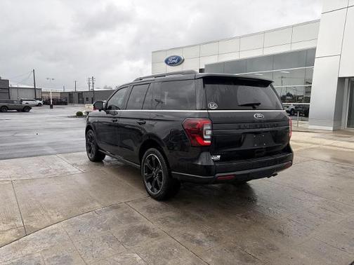 AGATE BLACK METALLIC 2022 Ford Expedition LIMITED
