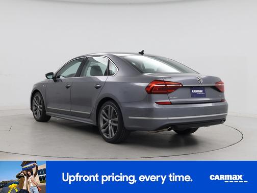 2017 Volkswagen Passat R-Line