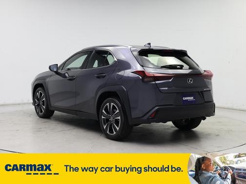 2025 Lexus UX 300h