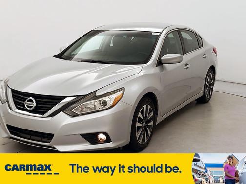 2017 Nissan Altima SV