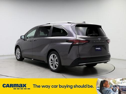 2022 Toyota Sienna Platinum