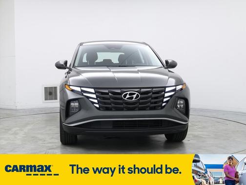2022 Hyundai TUCSON SE
