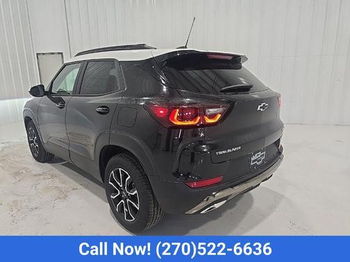 Mosaic Black Metallic 2026 Chevrolet Trailblazer ACTIV