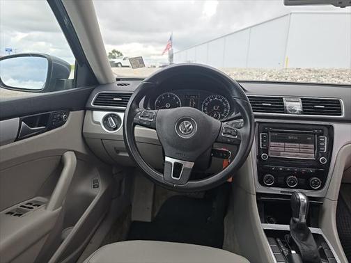 2013 Volkswagen Passat 3.6 SE