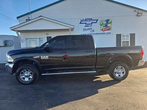 2018 RAM 2500 Tradesman Crew Cab 4x4 6'4' Box