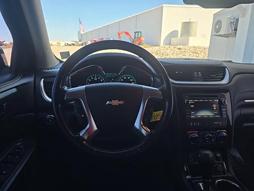 2017 Chevrolet Traverse 2LT