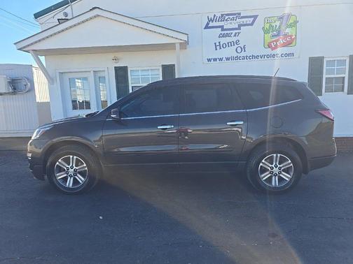 2017 Chevrolet Traverse 2LT