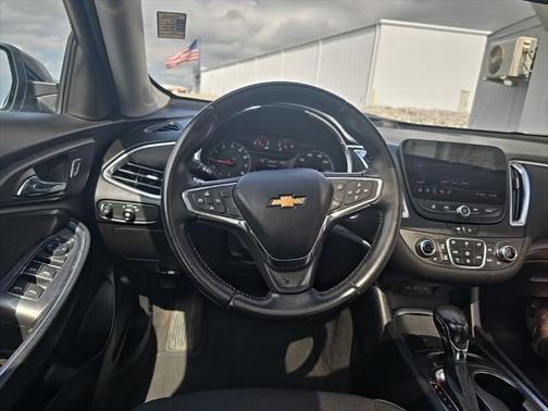 2021 Chevrolet Malibu FWD LT