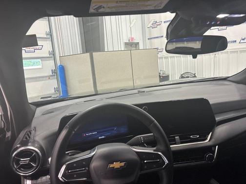 Mosaic Black Metallic 2026 Chevrolet Equinox 1LT