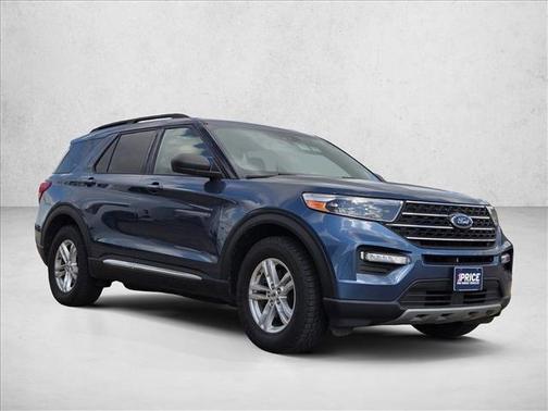 Blue Metallic 2020 Ford Explorer XLT