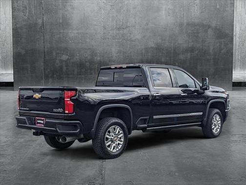 2025 Chevrolet Silverado 2500 High Country