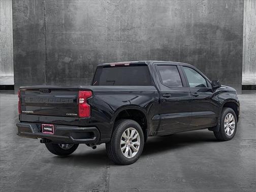2025 Chevrolet Silverado 1500 Custom