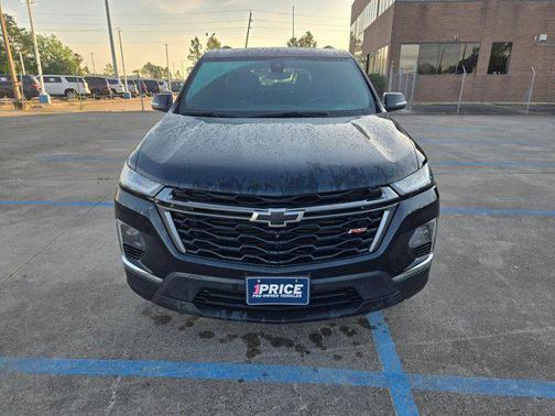 Mosaic Black Metallic 2023 Chevrolet Traverse RS